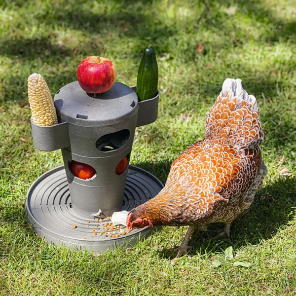 Karmnik zabawka dla kur Chicken Tower na paszę i przysmaki