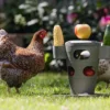 Karmnik zabawka dla kur Chicken Tower na paszę i przysmaki